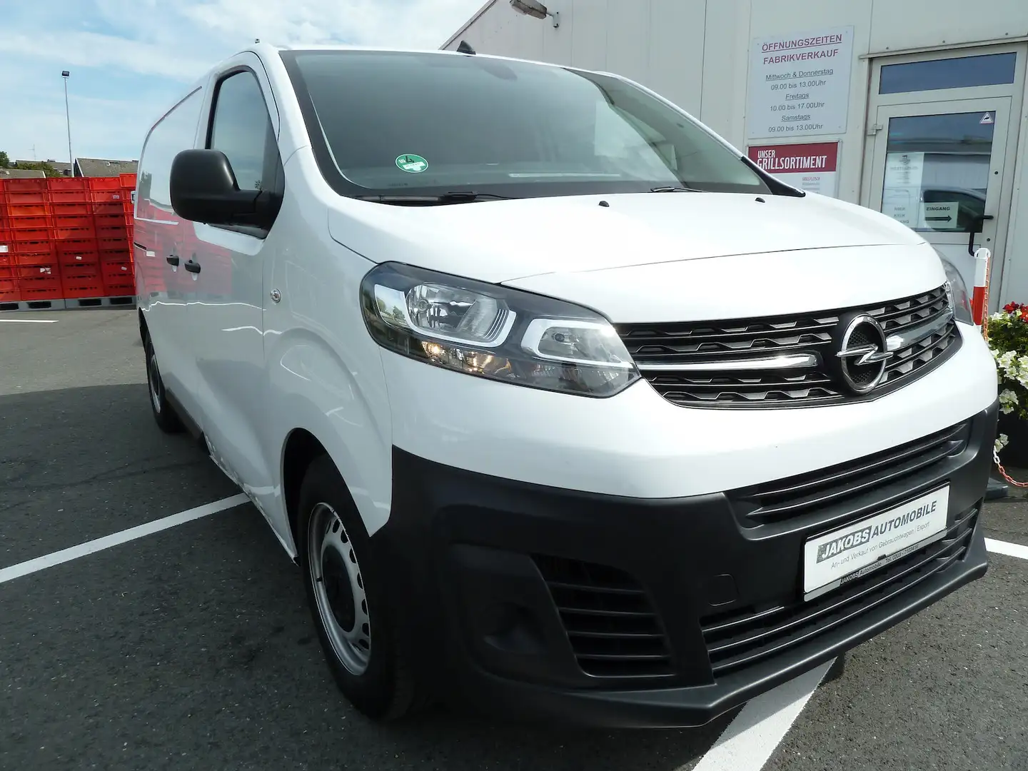 Opel Vivaro 1.5 D 3 Sitze Klima PDC beschädigt Weiß - 2