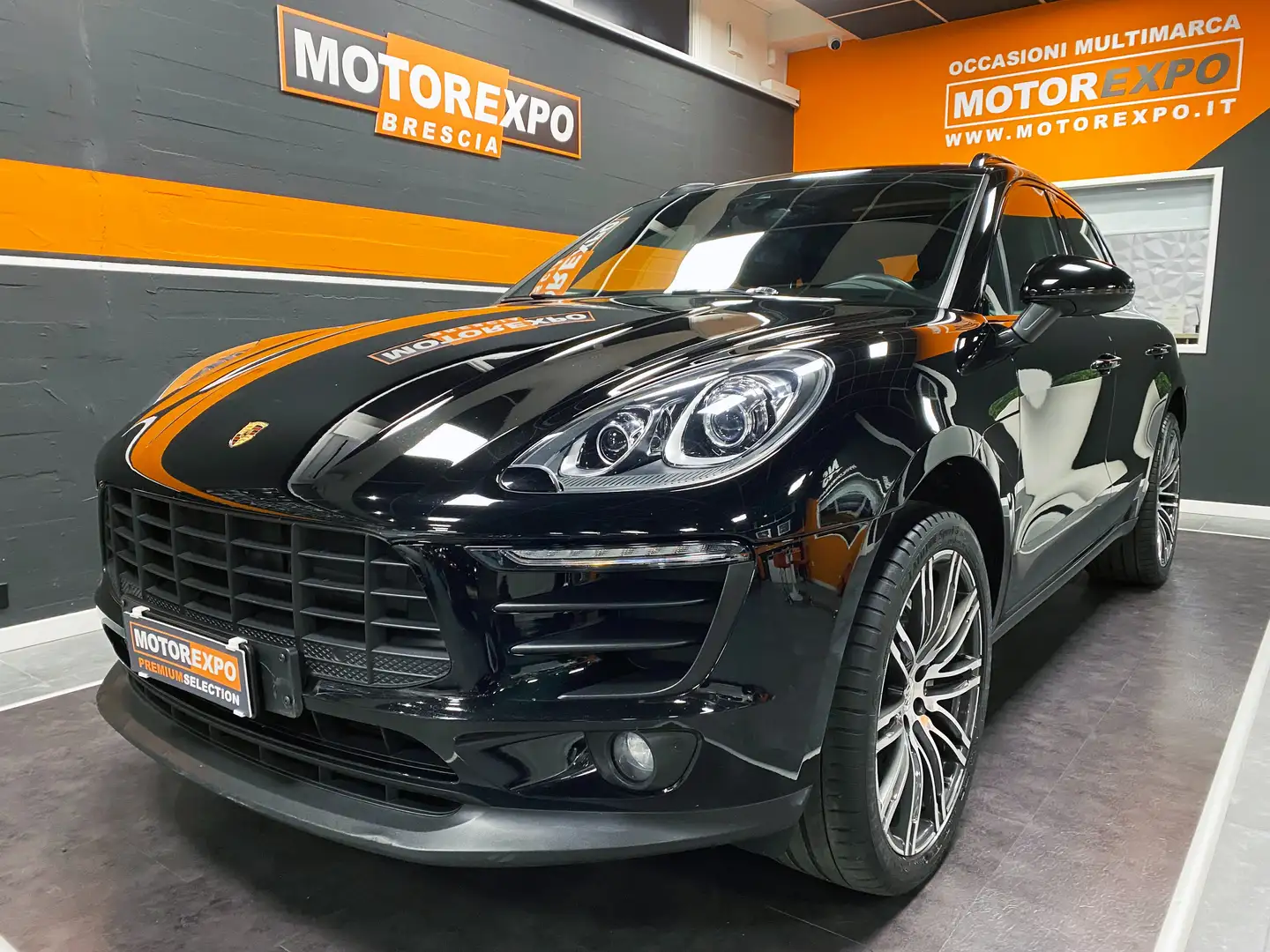 Porsche Macan 3.0D S 250cv PDK My18 Restyling PDLS/PSM/PCM/PASM Zwart - 1