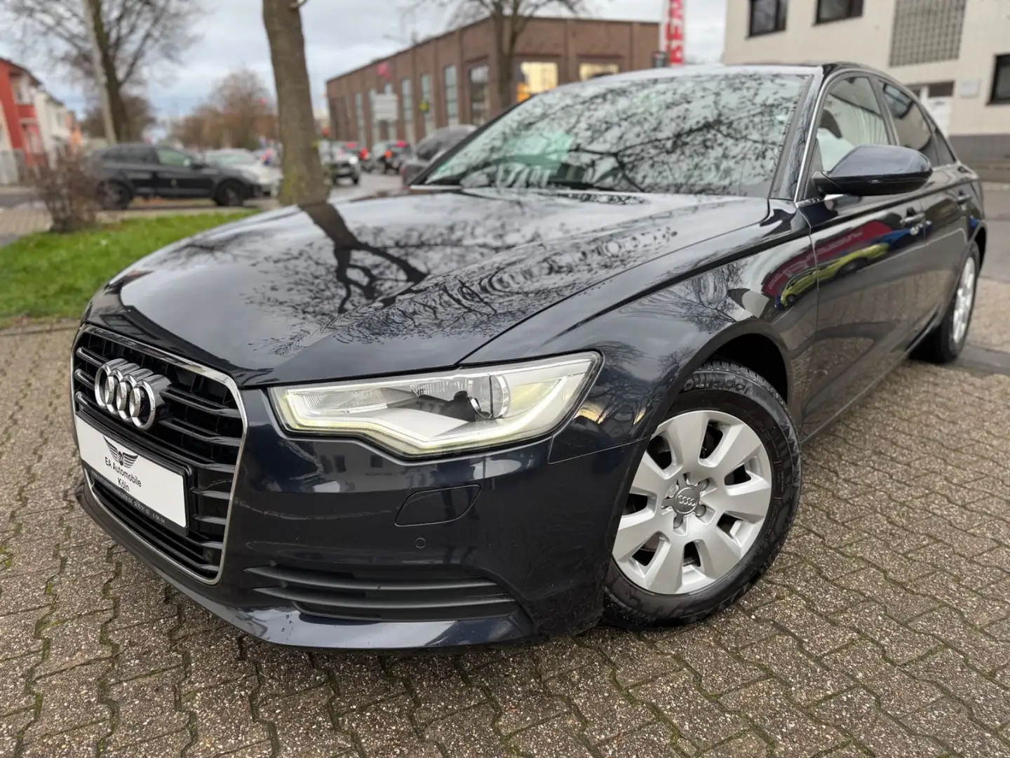 Audi A6 Lim. 2.0 TFSI*STANDHEIZUNG*KEYLESS*XENON*NAVI Bleu - 2