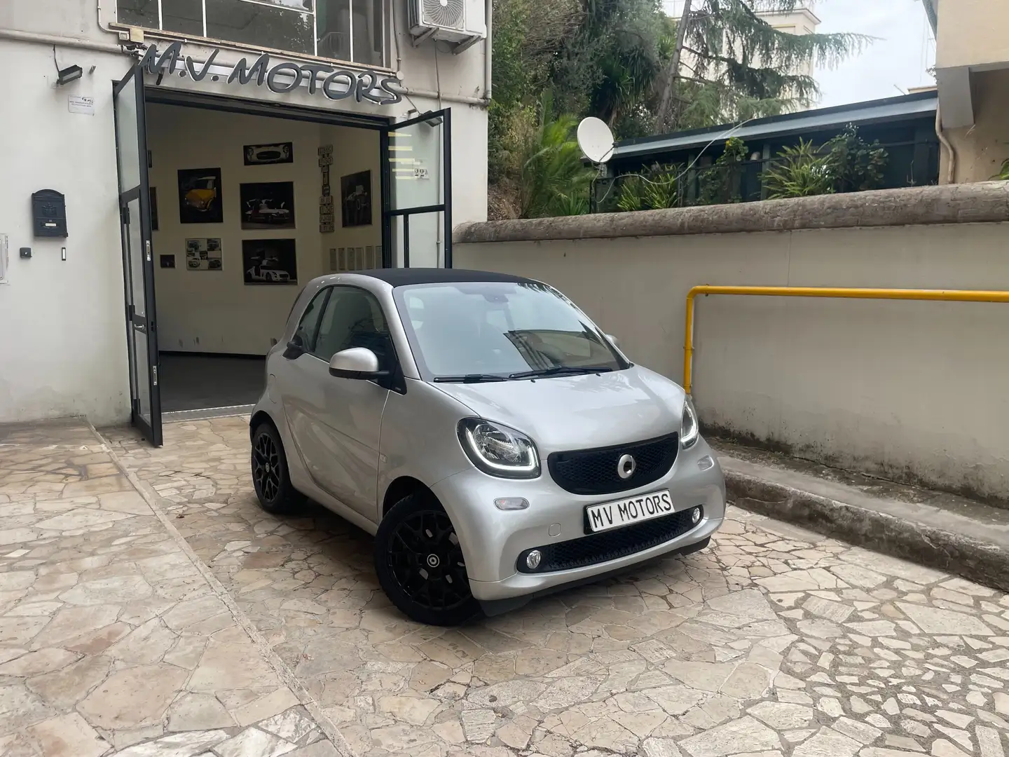 smart forTwo Fortwo 0.9 t Passion 90cv twinamic my18 Argento - 1
