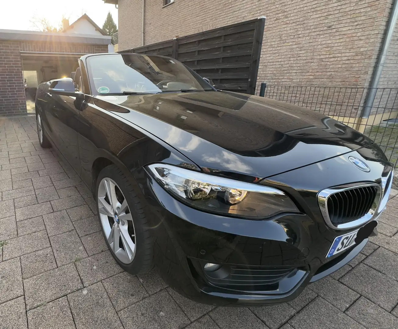 BMW 218 218i Cabrio Advantage Schwarz - 2