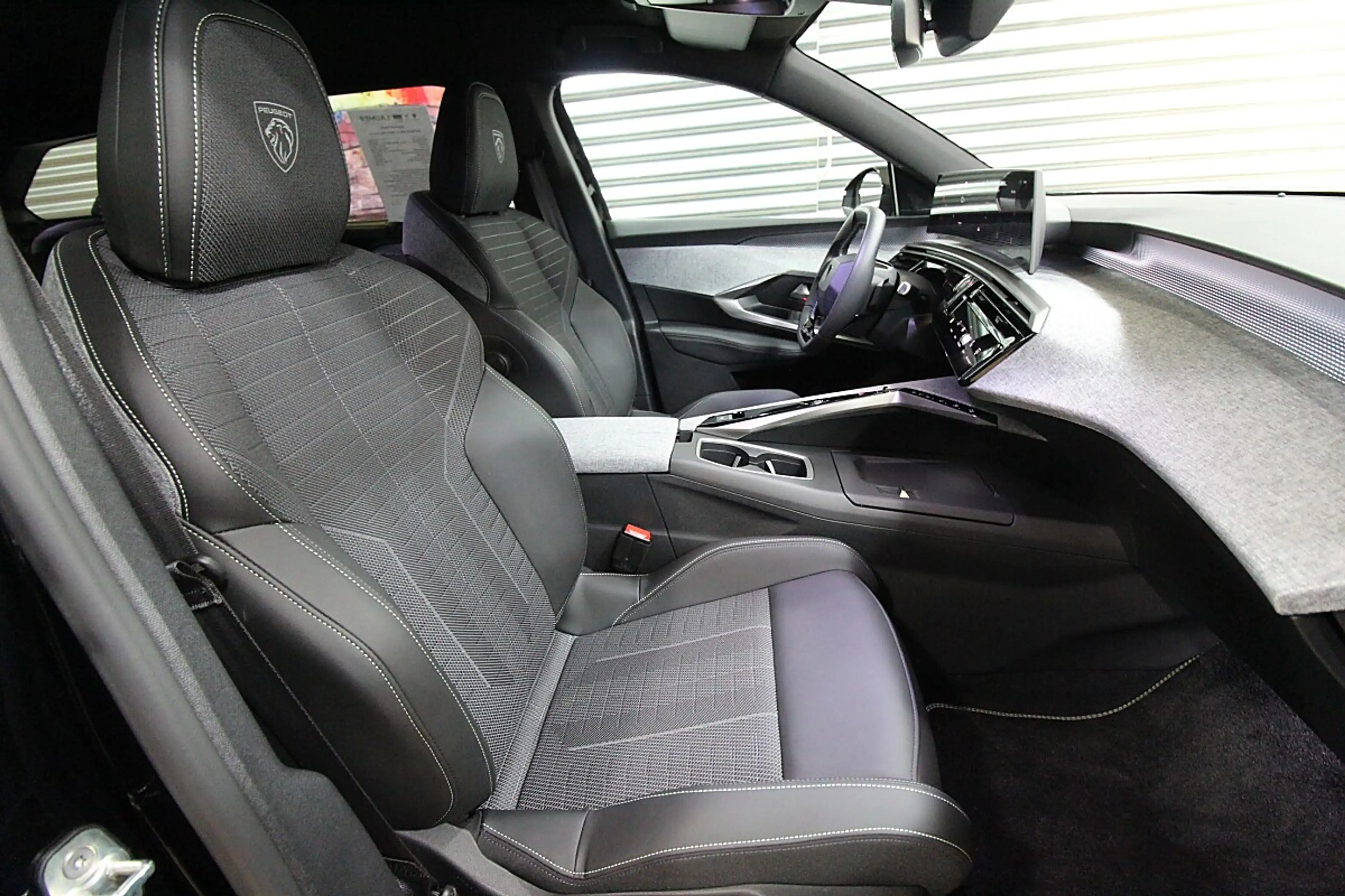 Peugeot 5008 mHEV 145 e-DCS6 GT Aut. +motorisierte Heckklapp... — photo 7