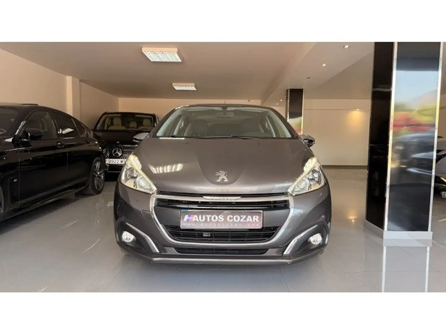 Peugeot 208 1.2 PureTech S&S Style 82 Gris - 2