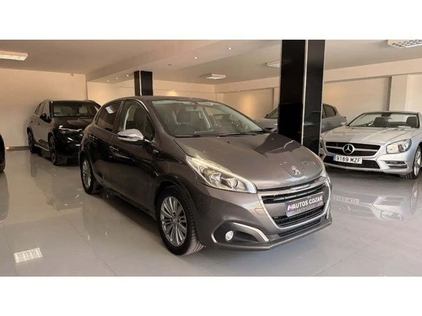 Peugeot 208 1.2 PureTech S&S Style 82 Gris - 1