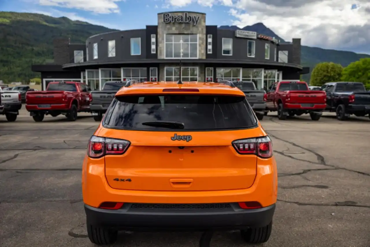 Jeep Compass снимка Jeep Compass