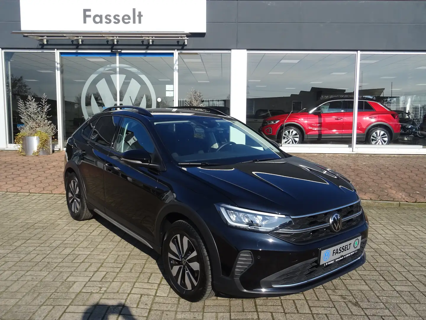 Volkswagen Taigo 1.0 TSI OPF Move Assistenzpaket,Lenwirbelstütz Schwarz - 1