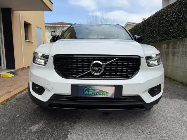 Volvo XC40 XC40 2.0 d4 R-design awd geartronic 190cv