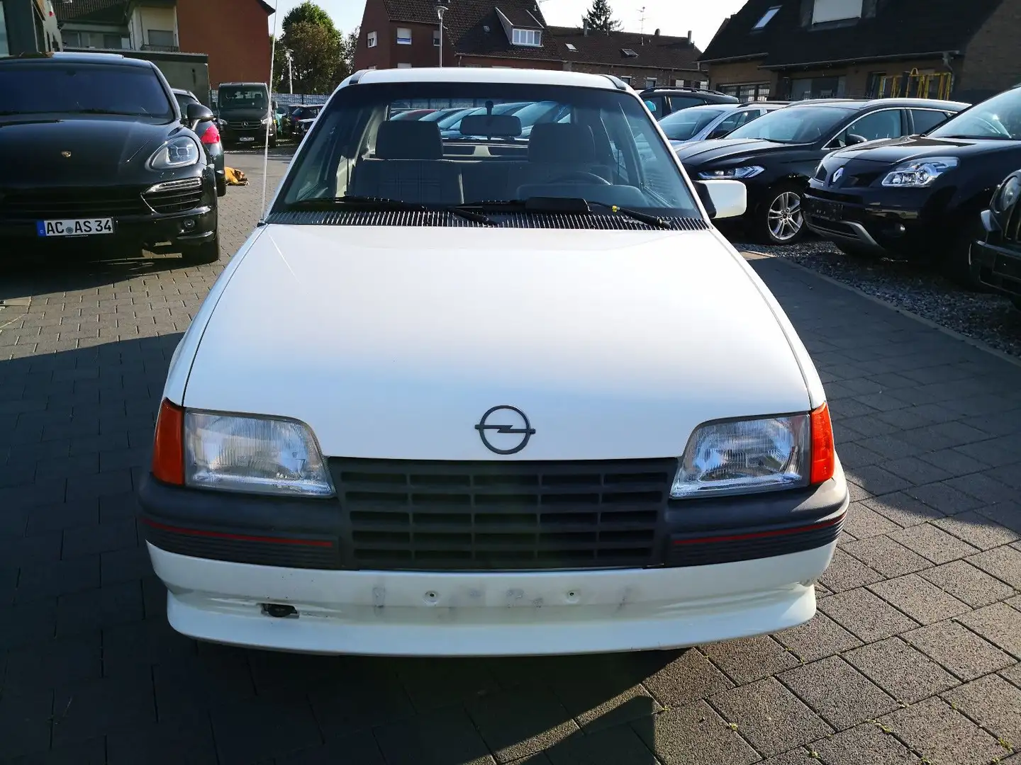 Opel Kadett 1.6 GT | aus 1. Hand Weiß - 2