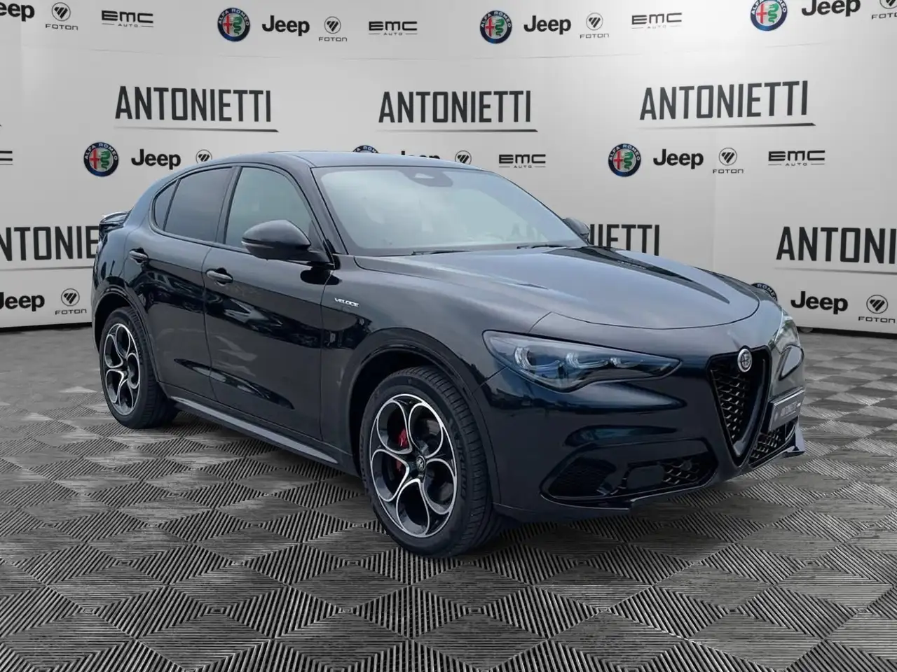 Alfa Romeo Stelvio 2025