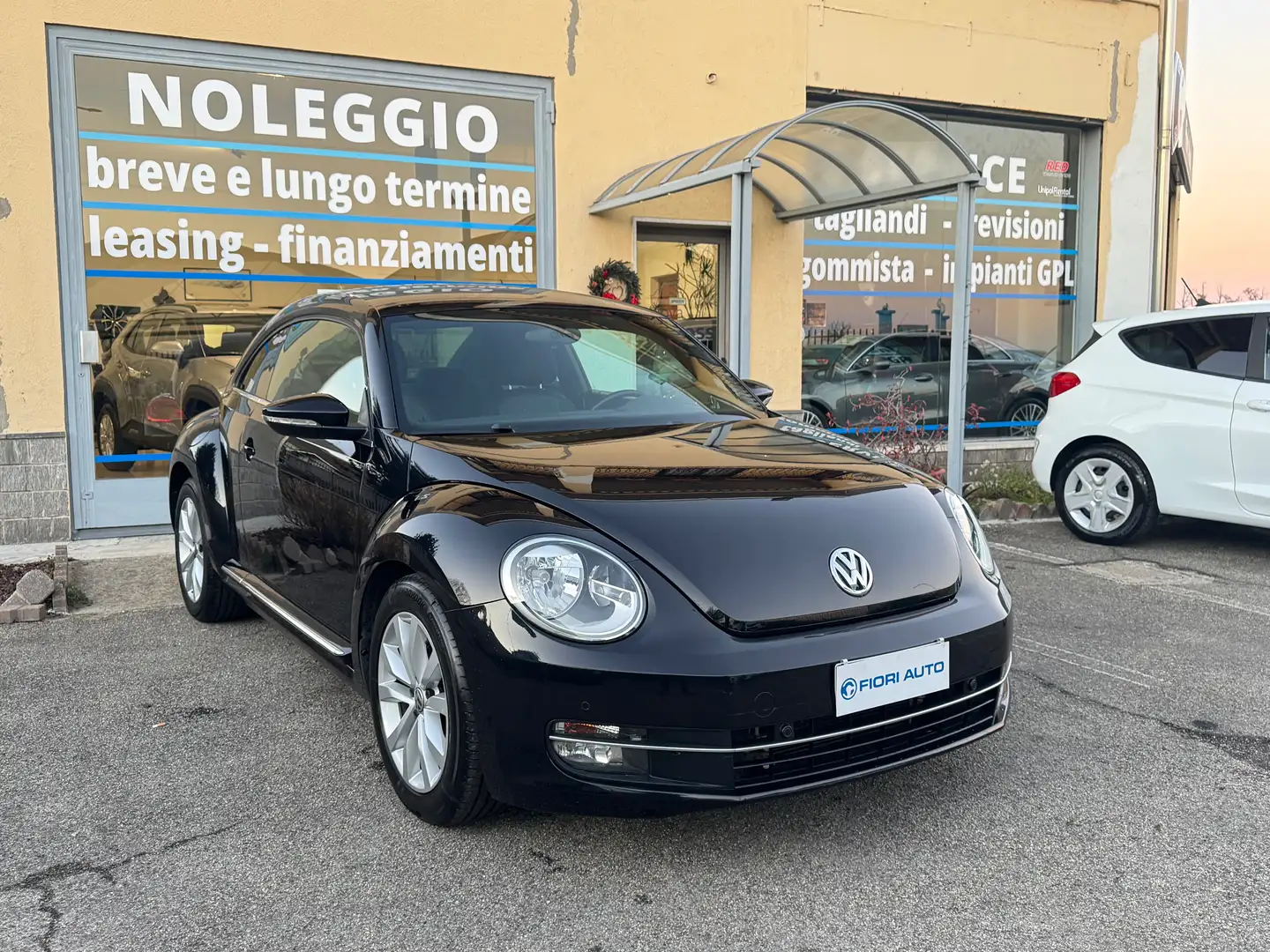 Volkswagen Maggiolino 2.0 TDi bm Design 110cv DSG Noir - 1