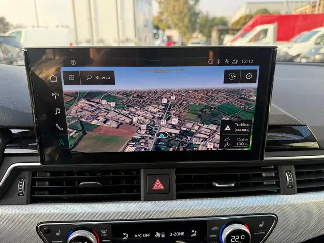 Audi RS4 view 14
