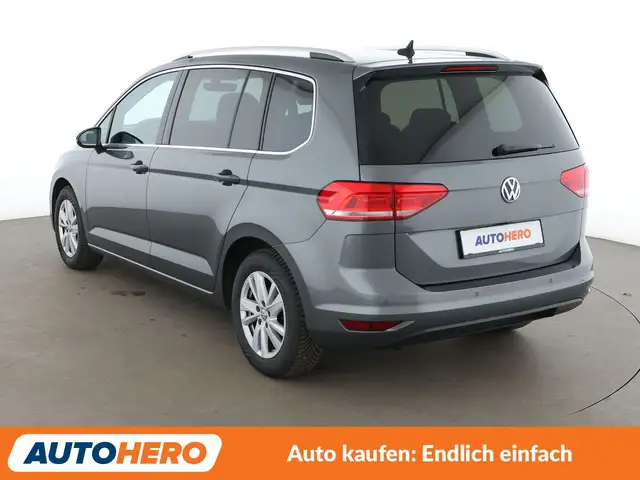 Volkswagen Touran view 4