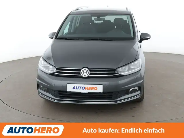 Volkswagen Touran view 9