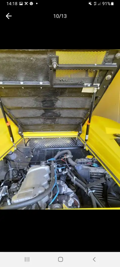 Lamborghini Countach Yellow - 2