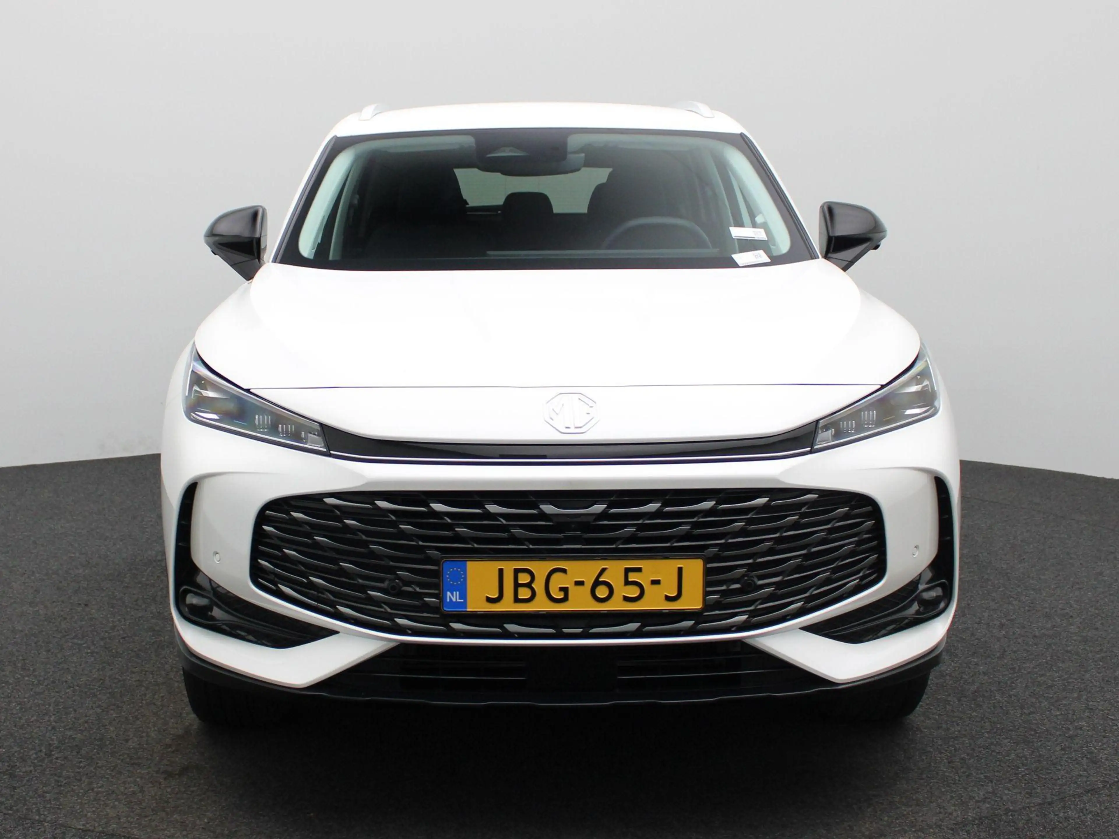 MG HS MG PHEV 1.5 Luxury — photo 3