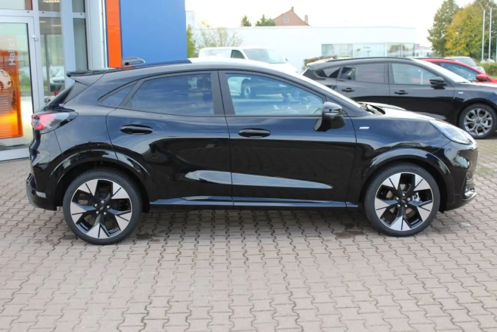 Ford Puma 1.0 EcoBoost Hybrid Aut. ST-LINE X (J2K) Schwarz - 2