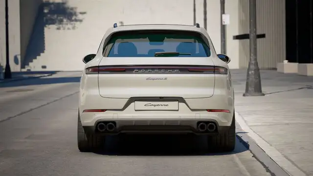 Porsche Cayenne view 8