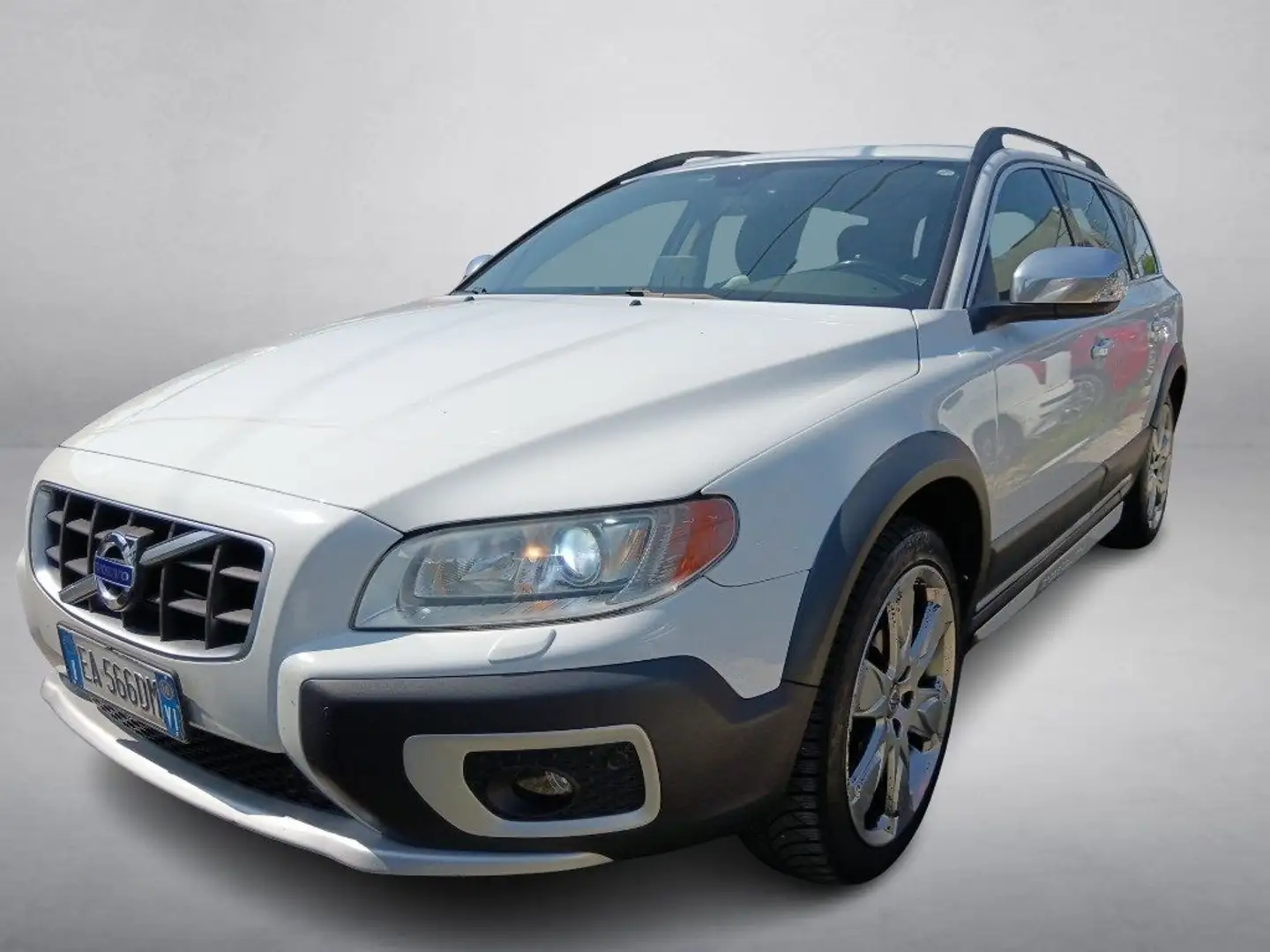 Volvo XC70 D5 205CV AWD Geartronic Summum Bianco - 1
