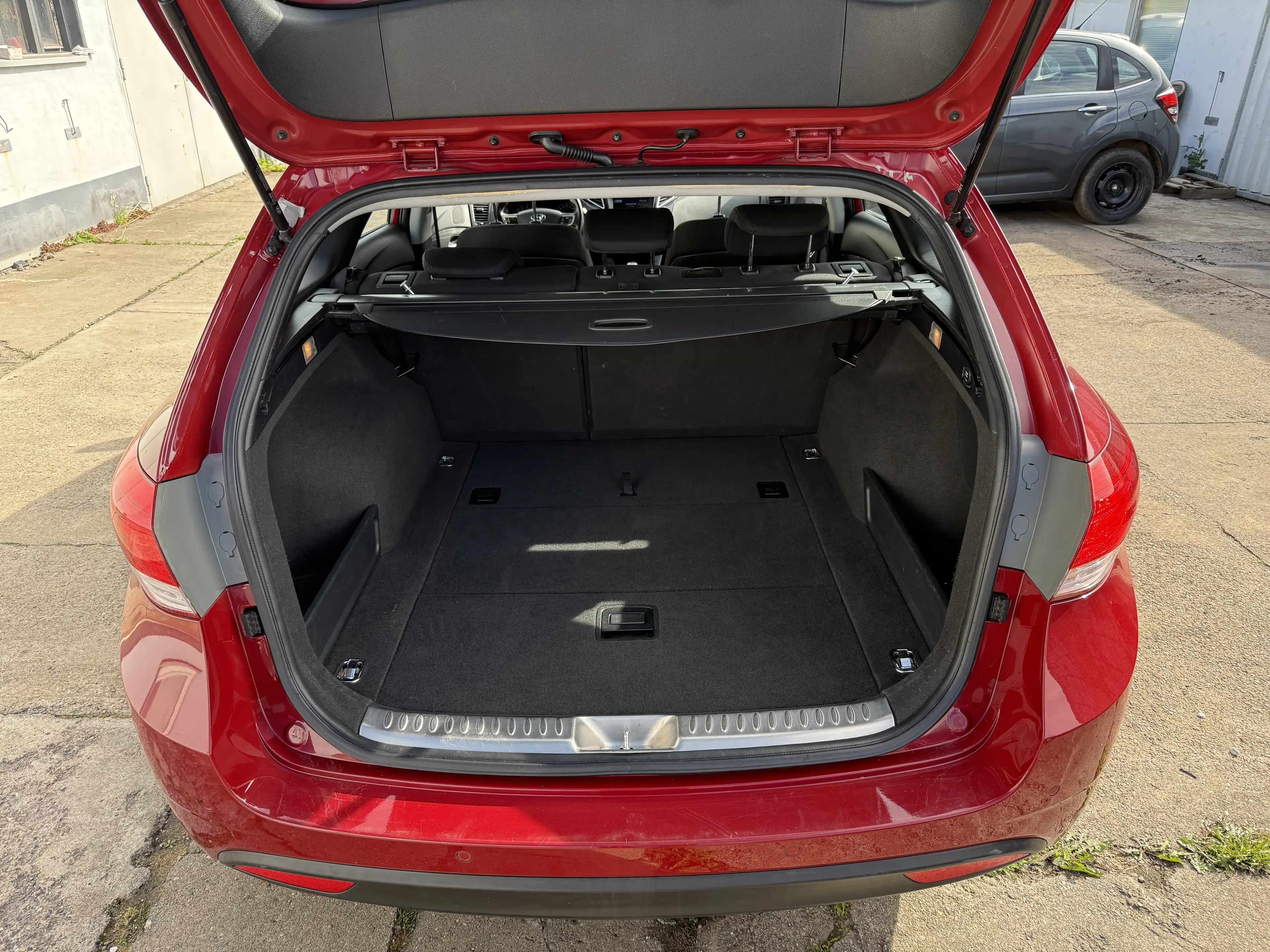Hyundai i40 5 Star Edition World Cup Fifa 2014 — photo 15