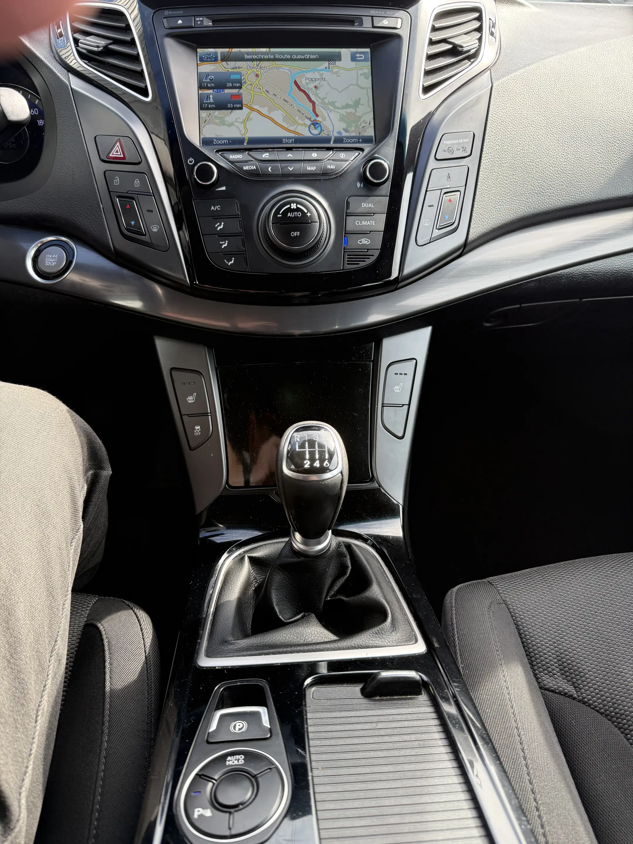 Hyundai i40 5 Star Edition World Cup Fifa 2014 — photo 9