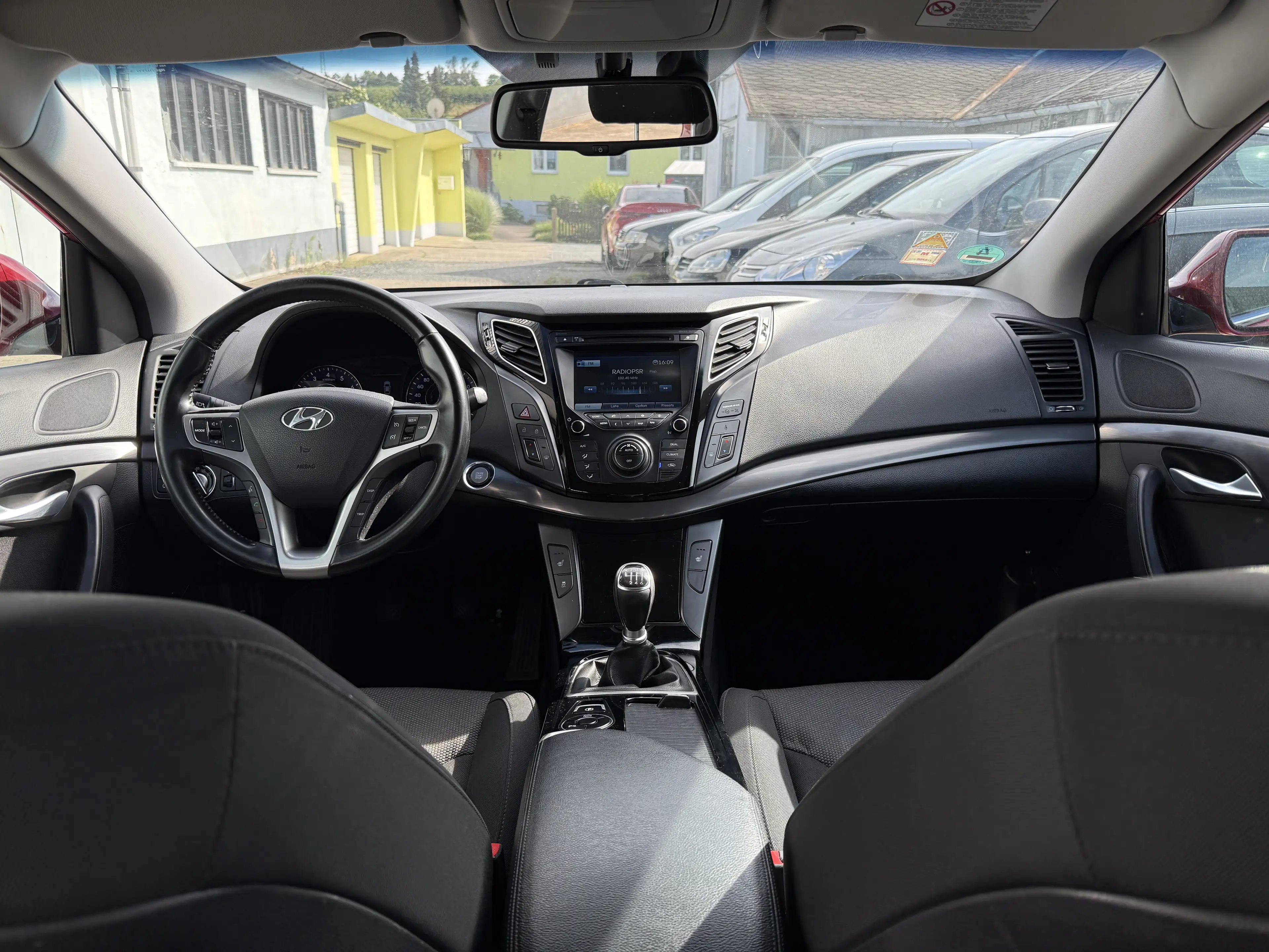 Hyundai i40 5 Star Edition World Cup Fifa 2014 — photo 8
