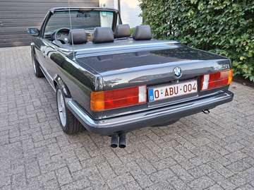 325i