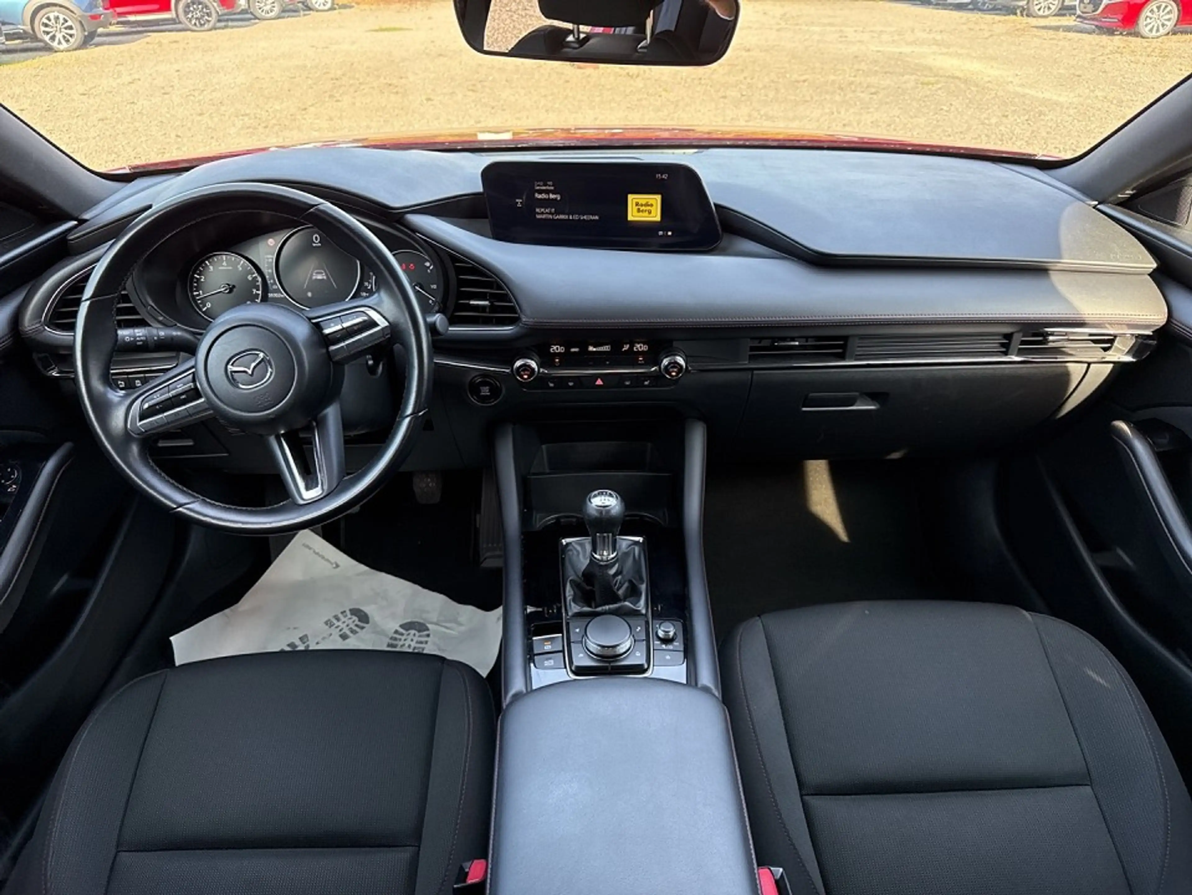 Mazda 3 SKYACTIV-G 2.0 M Hybrid Homura — photo 6
