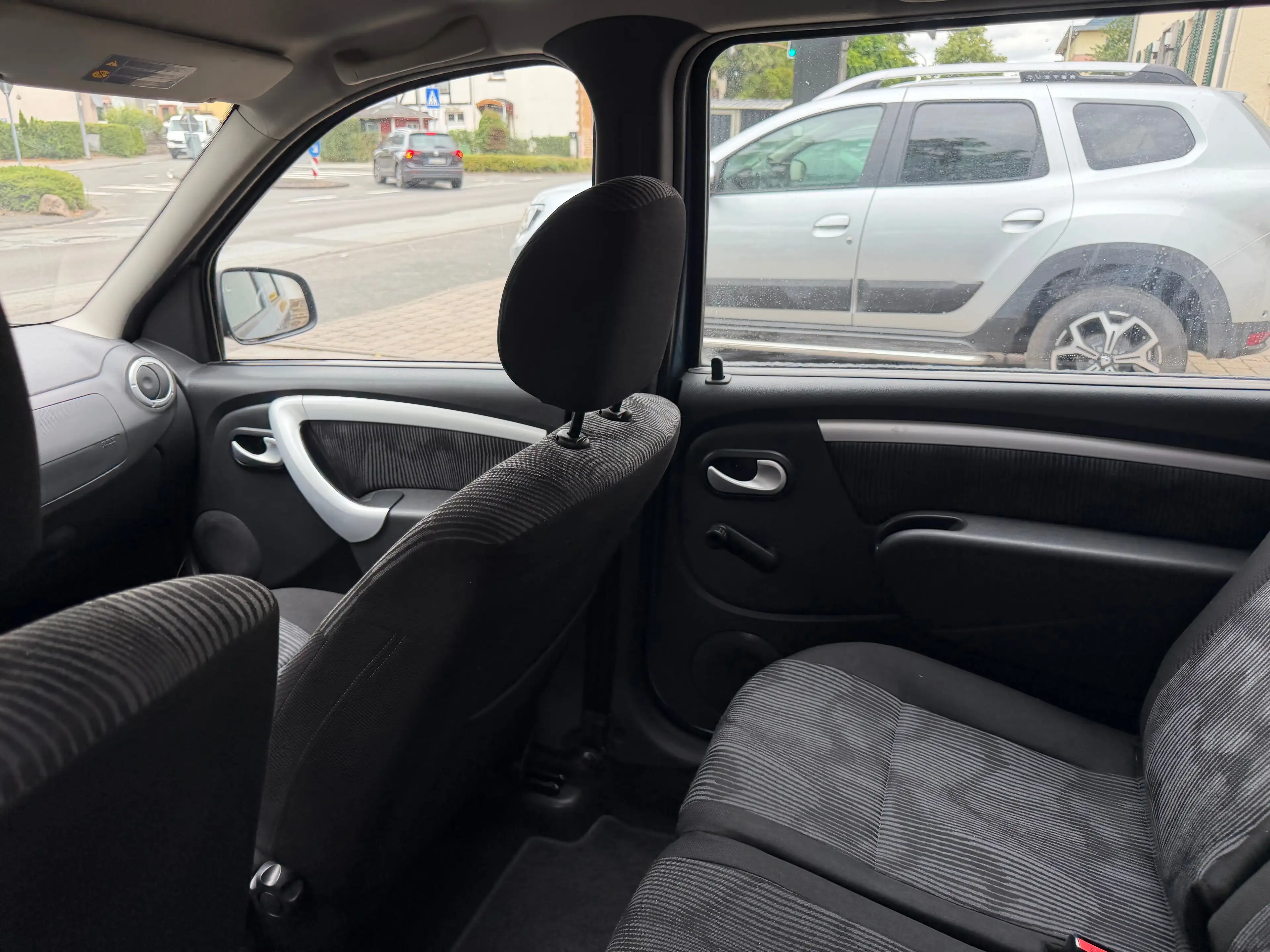 Dacia Logan 1.6 MCV Kombi Laureate Klima - Tüv-Au + Zahnriemen + Ölwechsel + Bremsen NEU — photo 12