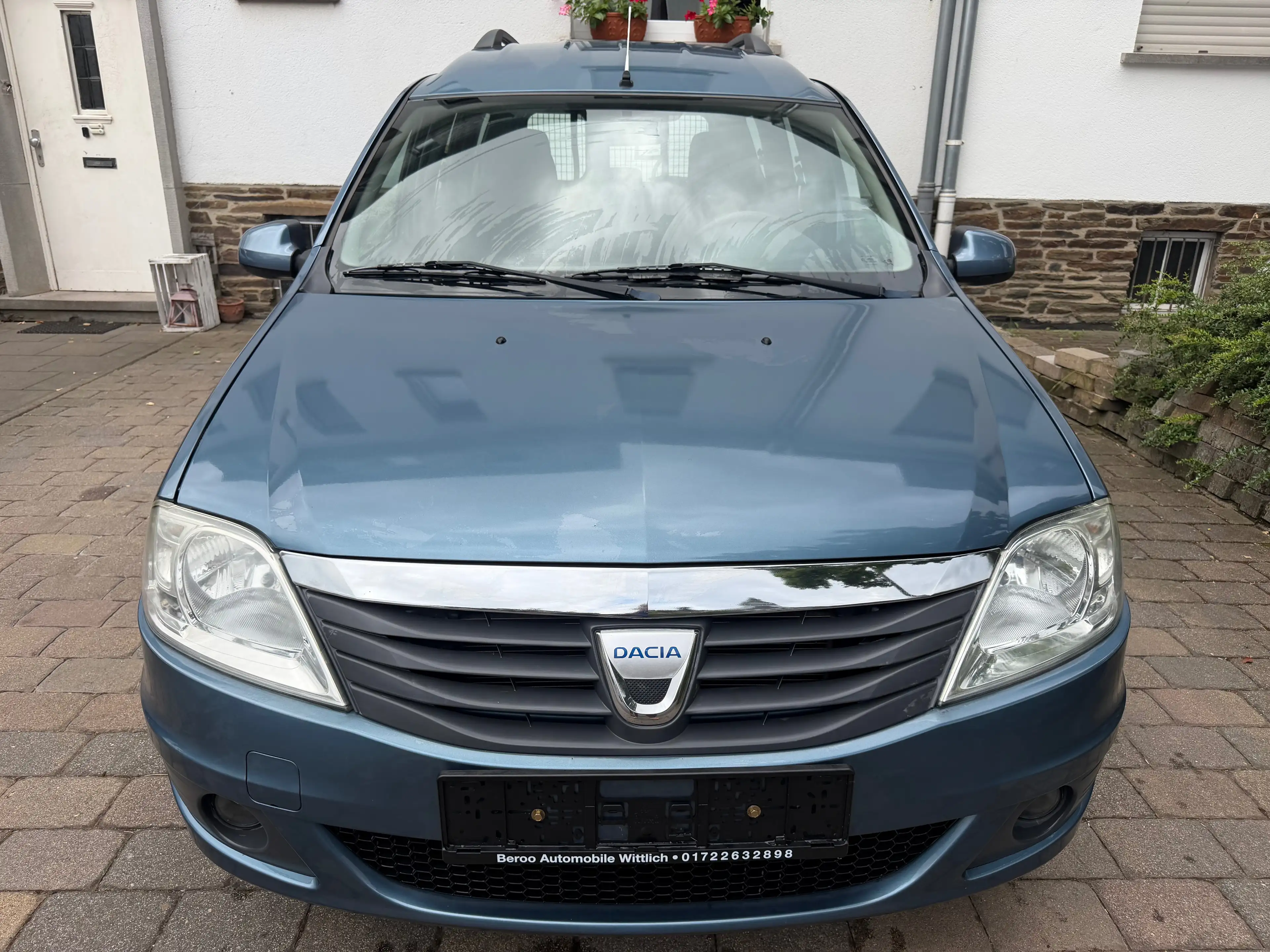 Dacia Logan 1.6 MCV Kombi Laureate Klima - Tüv-Au + Zahnriemen + Ölwechsel + Bremsen NEU — photo 2