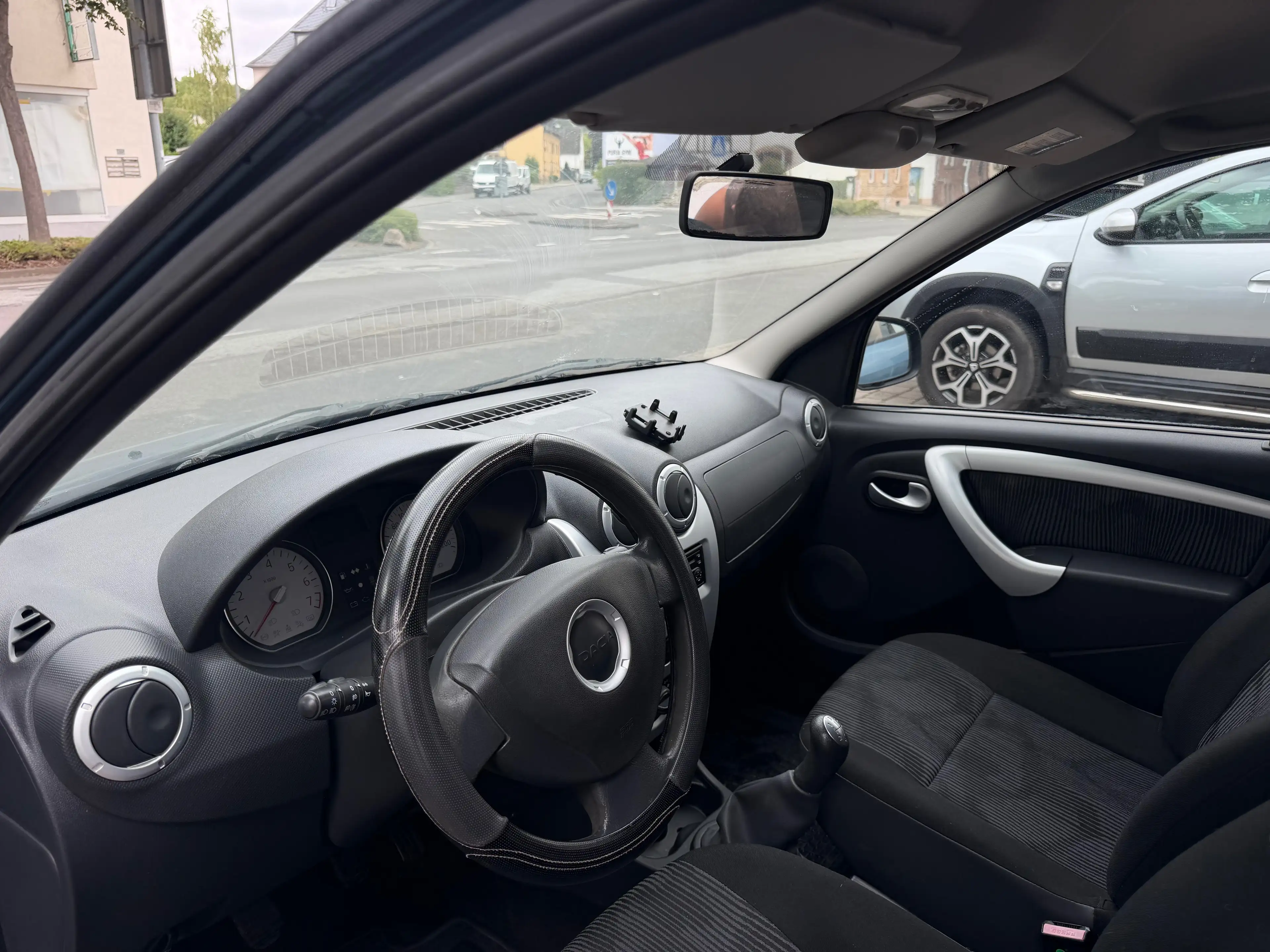 Dacia Logan 1.6 MCV Kombi Laureate Klima - Tüv-Au + Zahnriemen + Ölwechsel + Bremsen NEU — photo 10