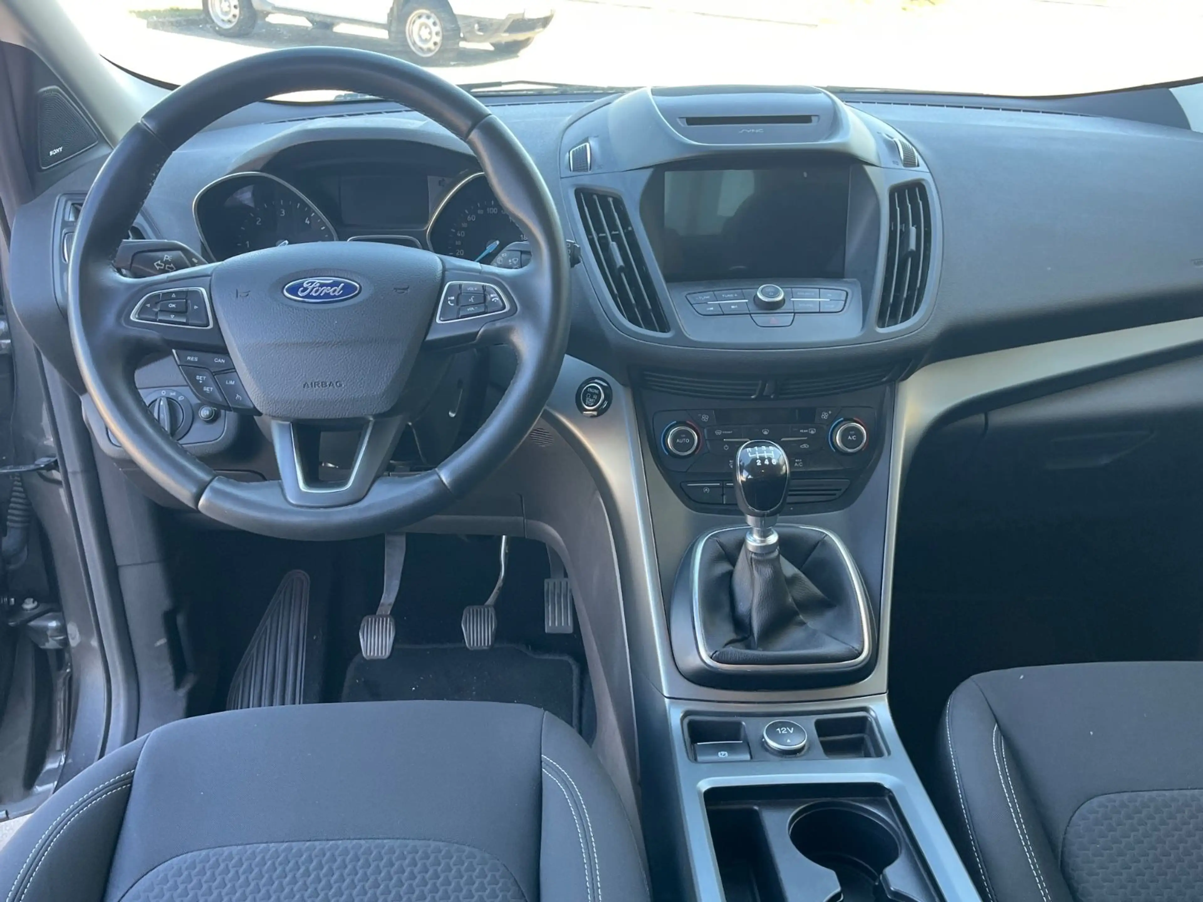 Ford Kuga Cool & Connect — photo 7