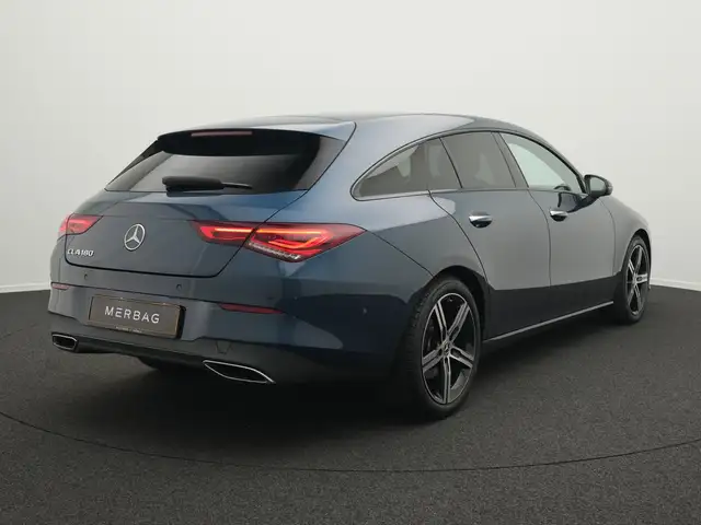 Mercedes-Benz CLA view 3