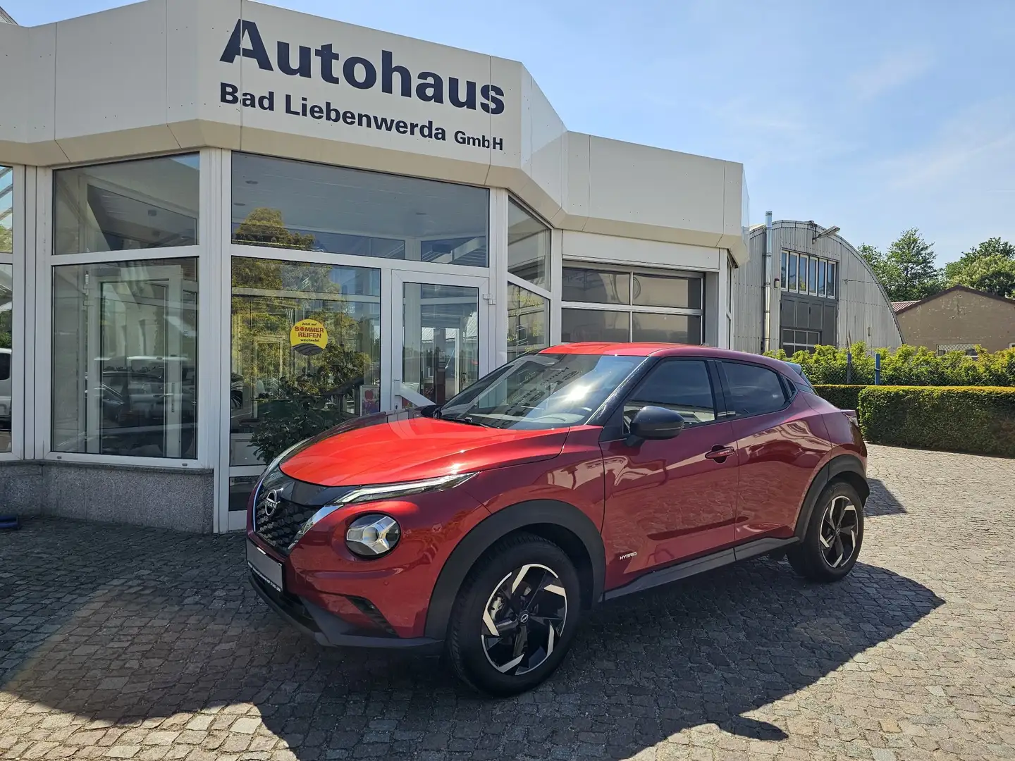 Nissan Juke 1.6 Hybrid 4AMT Aut. N-Connecta Winter Paket Rouge - 1