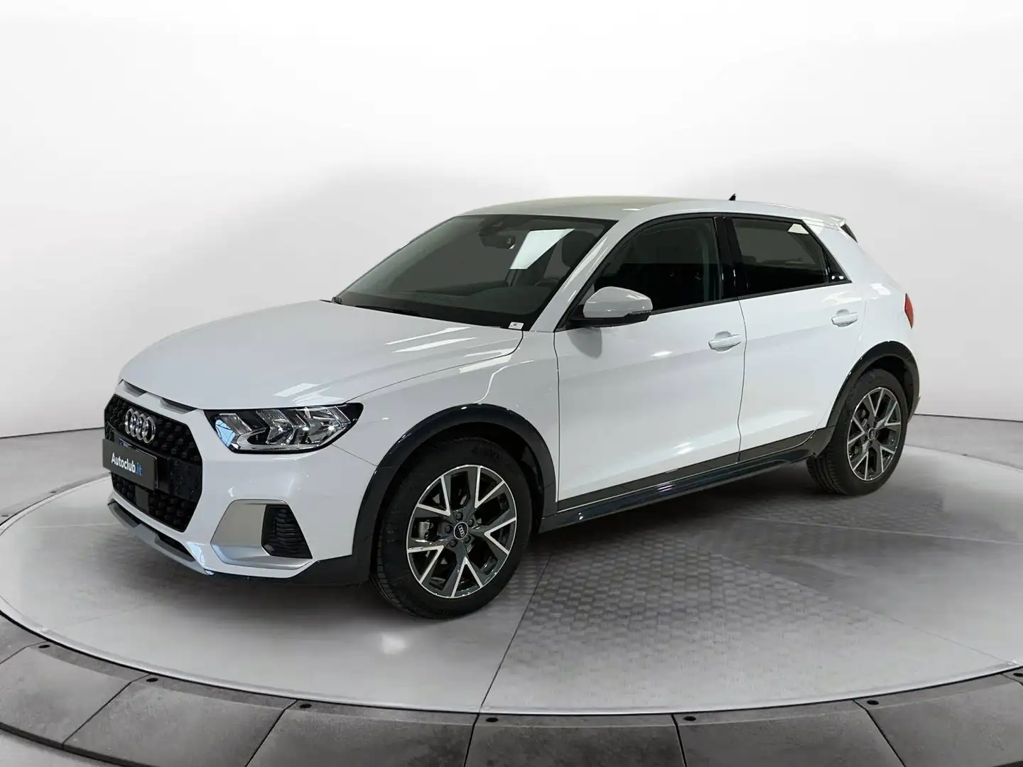 Audi A1 Citycarver 30 1.0 tfsi Admired 110cv Blanc - 1