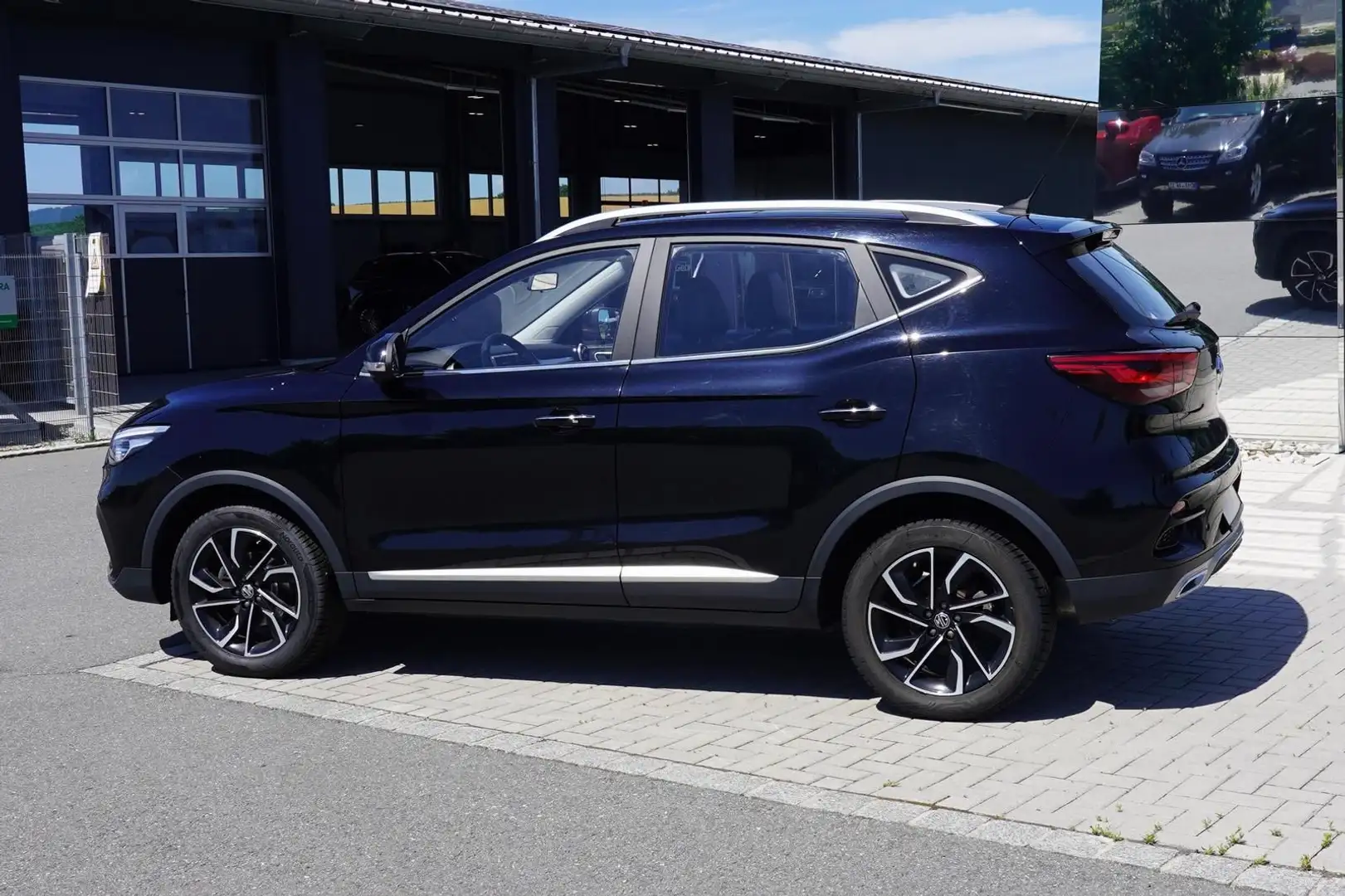 MG ZS 1.0 VTi Comfort NAVI Panorama Leder Schwarz - 2