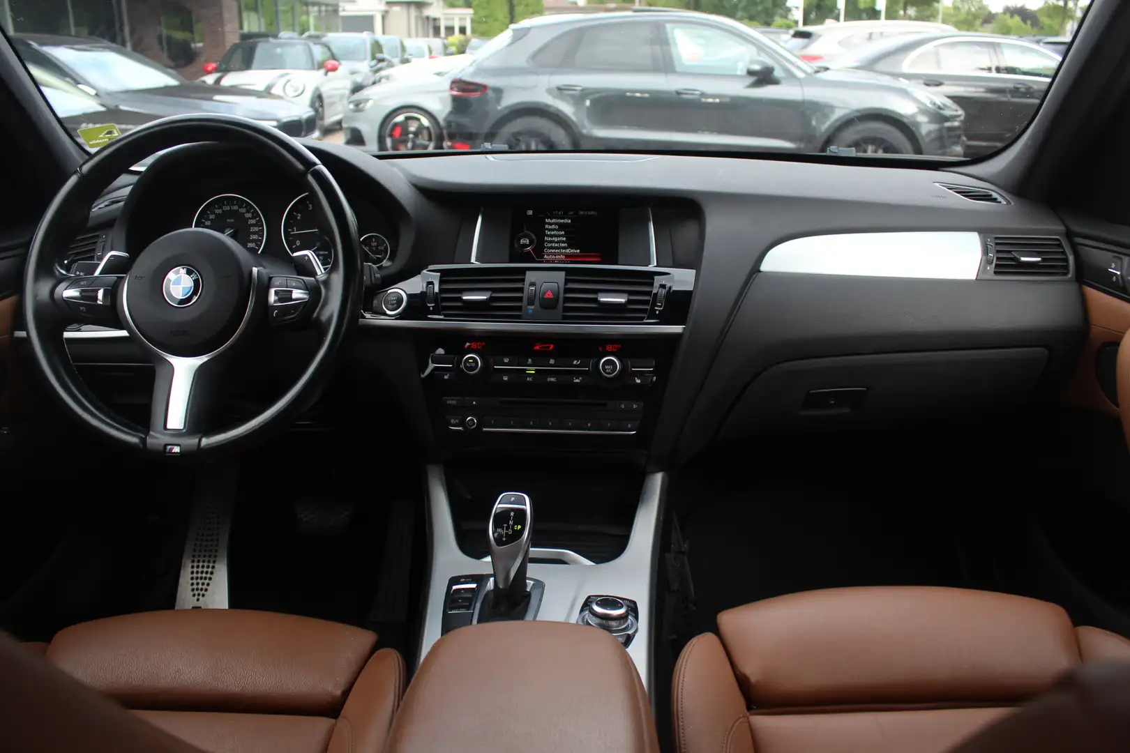 BMW X3 xDrive28i Centennial Exe. M Sport / Leder / Naviga Grijs - 2