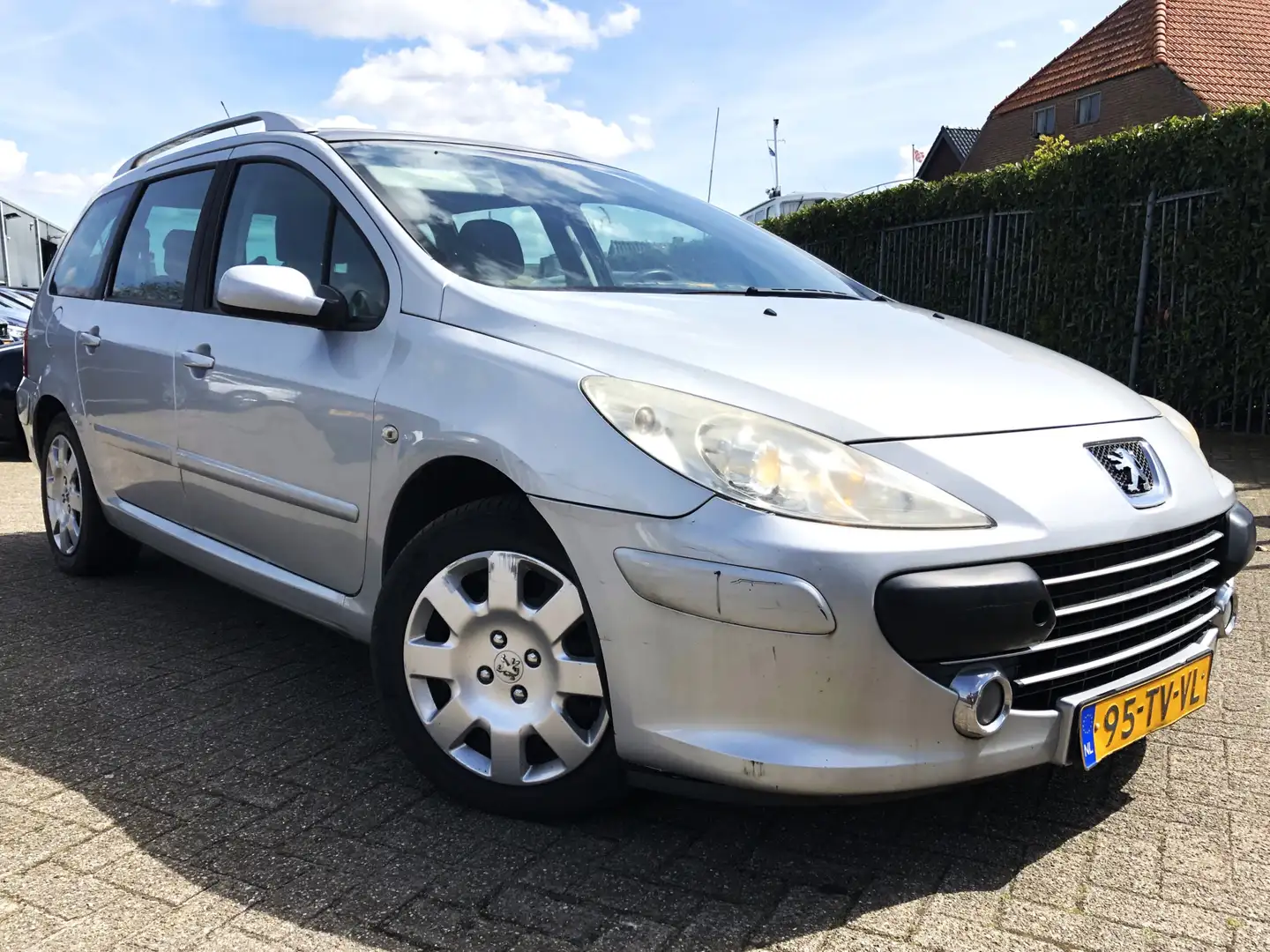 Peugeot 307 SW 1.6 HDiF (ONLY EXPORT) Cruise/Lmv/Pano/Airco/Tr Grey - 1
