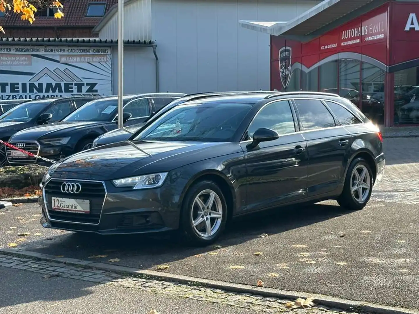 Audi A4 basis ultra Gris - 1