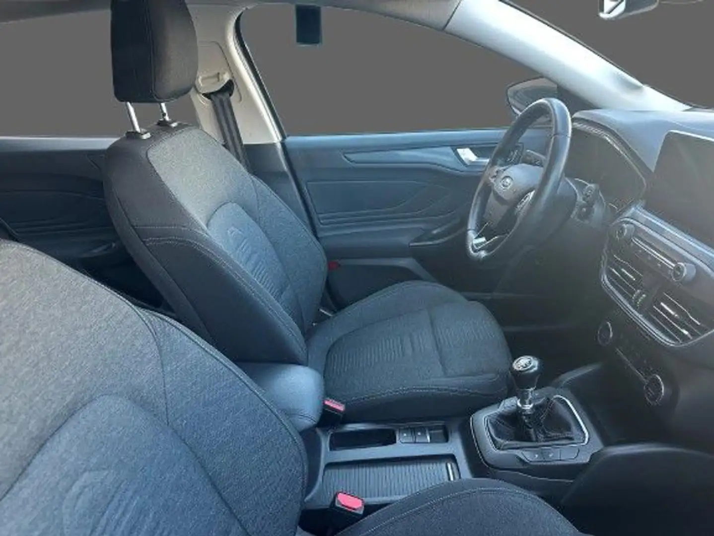 Ford Focus 1.5 EcoBlue 120 CV SW Active Grau - 2