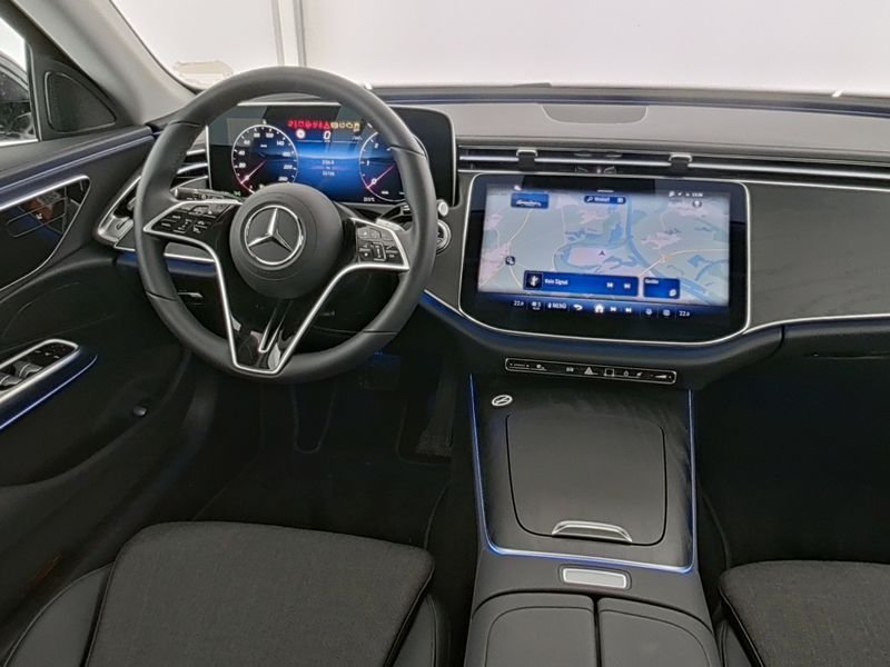 Mercedes-Benz E 220 T d Avantgarde Advanced+ANHÄNGERKUPPLUNG+D — photo 5
