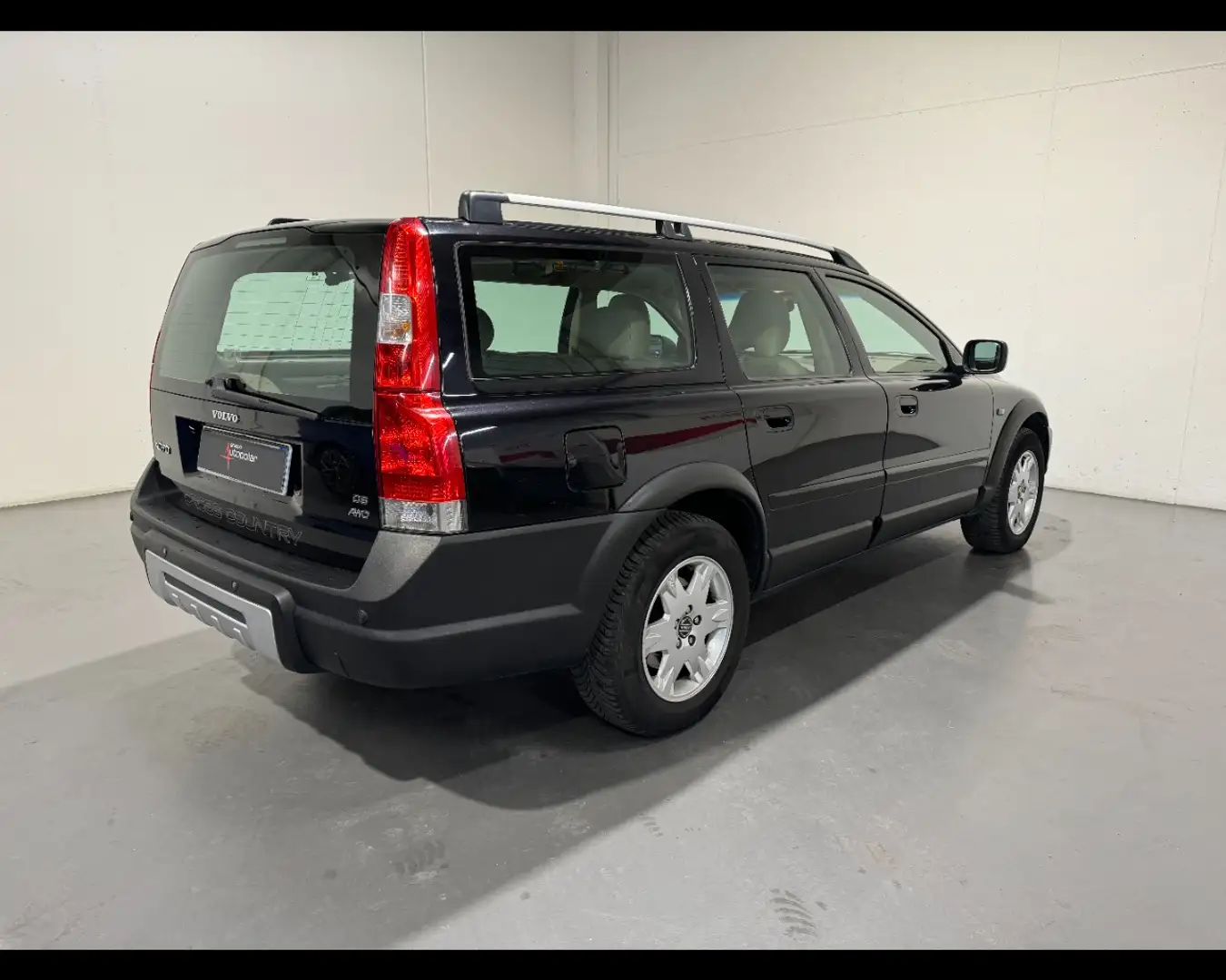 Volvo V70 XC70 2.4 D5 AWD SUMMUM AUTO. Negru - 2