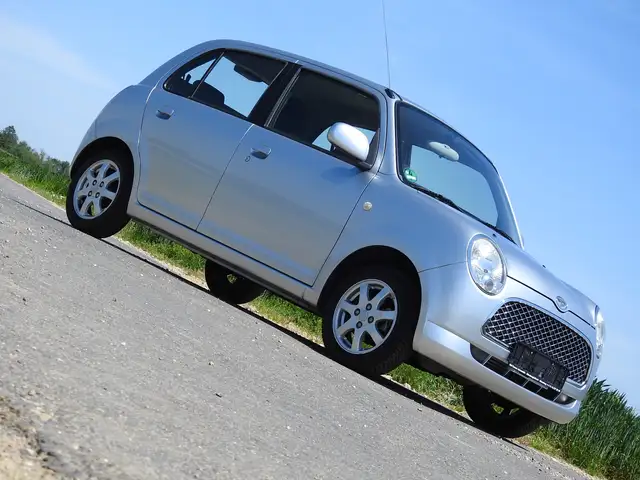 Daihatsu Trevis 2.Hand. 30738 km. Klima. Allwetterreifen!