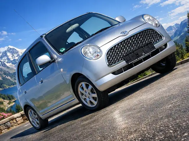 Daihatsu Trevis 2.Hand. 30738 km. Klima. Allwetterreifen!