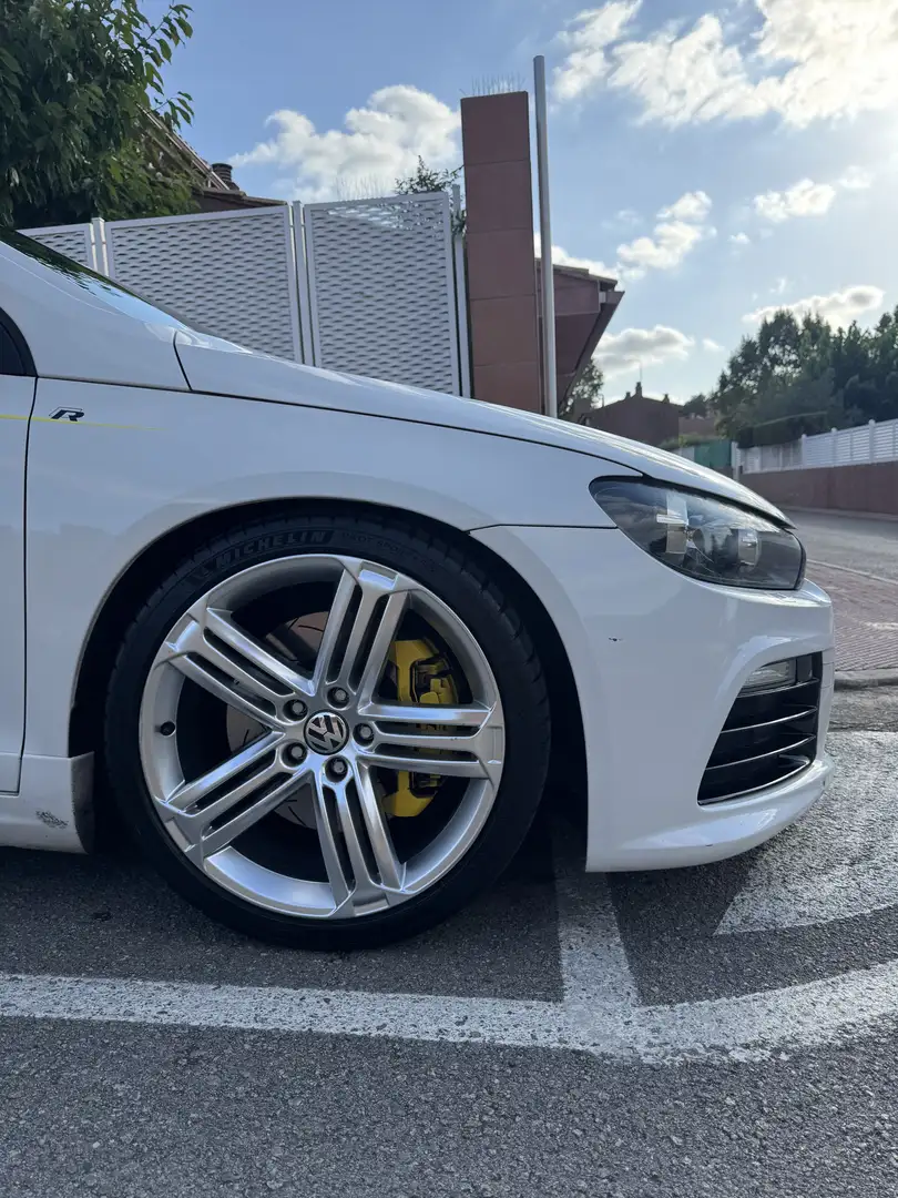 Volkswagen Scirocco 2.0 TSI R DSG - 2