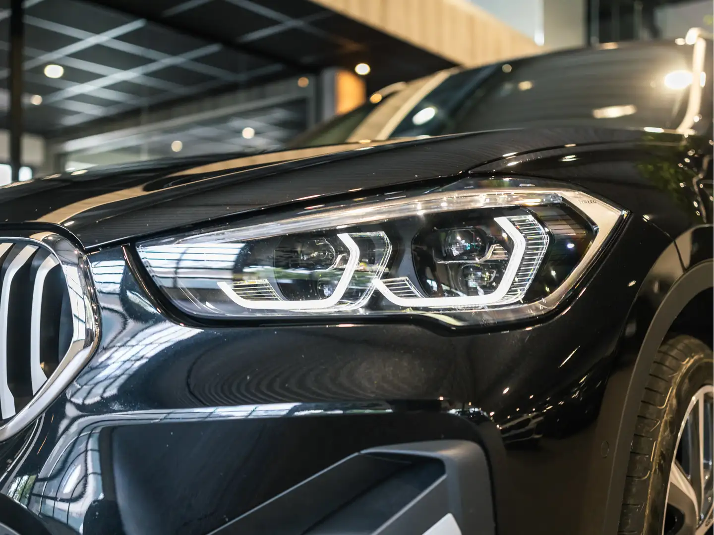 BMW X1 xDrive25e High Executive X-Line Volleder | Camera Zwart - 2