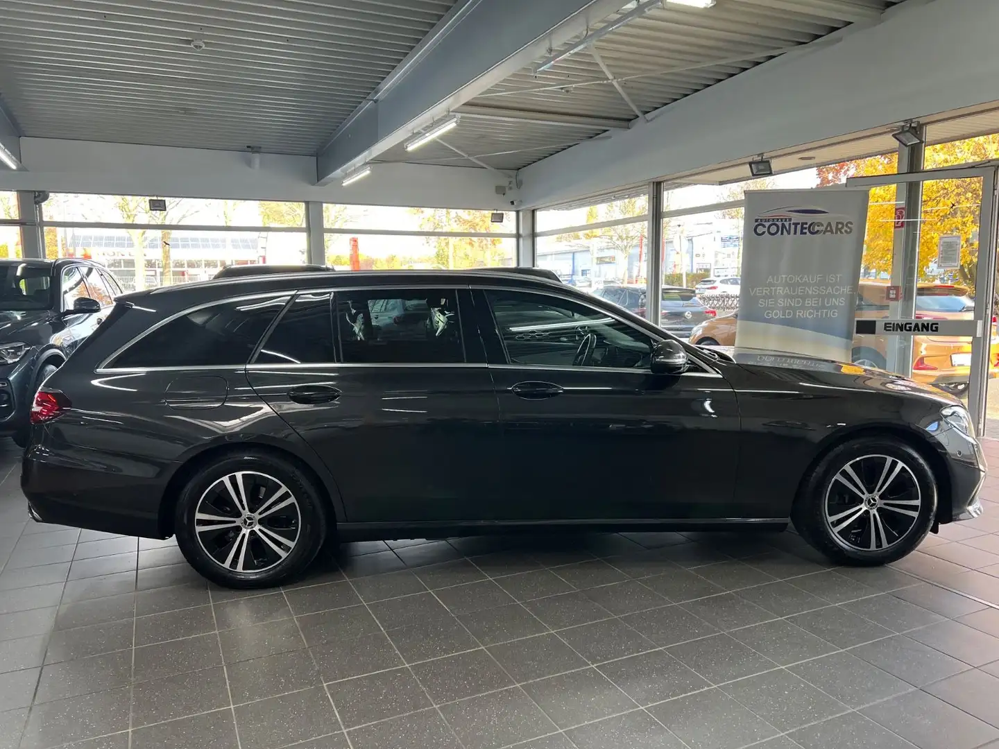 Mercedes-Benz E 220 d T 2x Avantgarde AHK+Spur und Park Paket Gris - 1