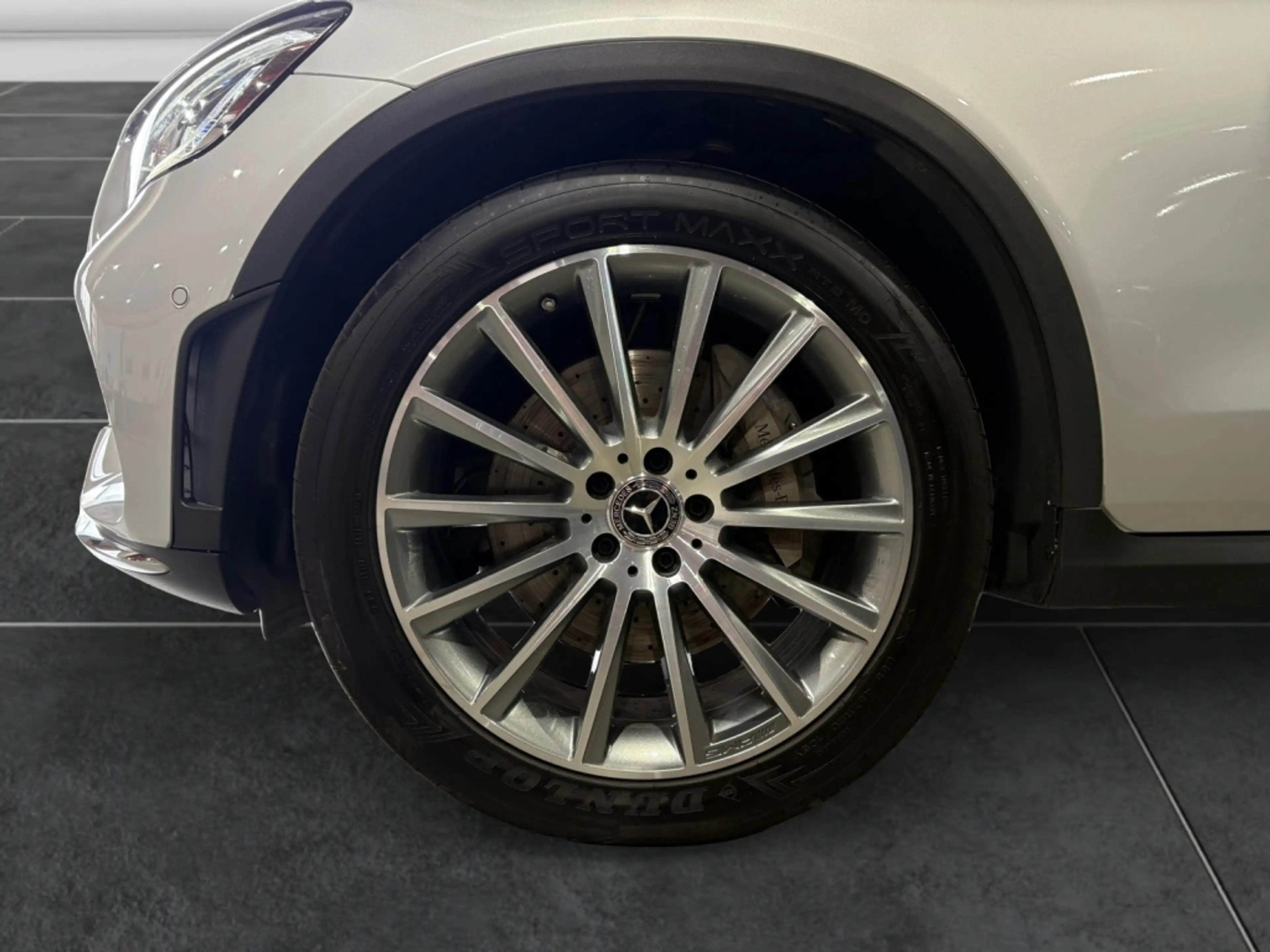 Mercedes-Benz GLC 300 4MATIC Coupé AMG|MBEAM|AMBIENTE|MBUX|SHZ — photo 15