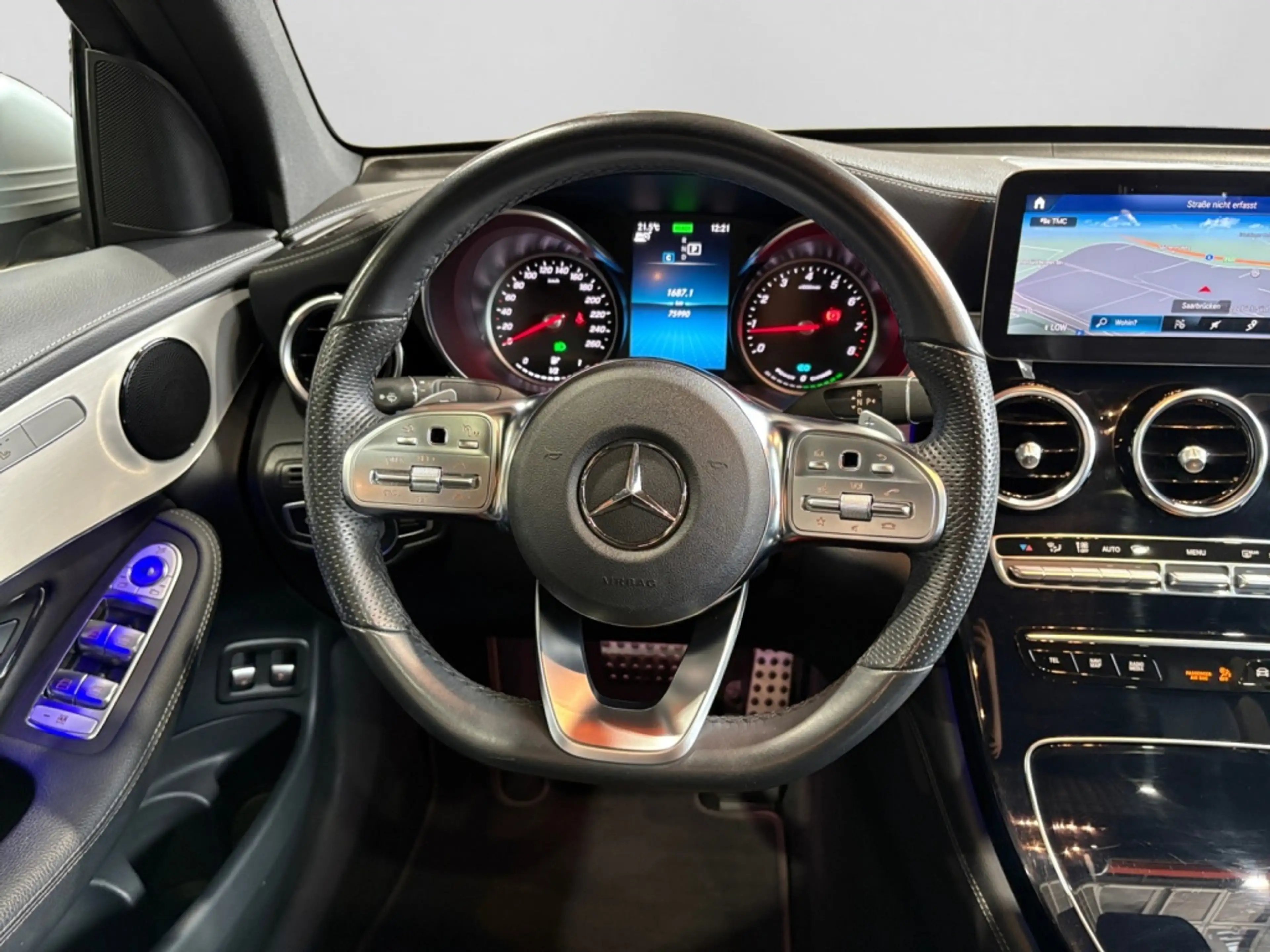 Mercedes-Benz GLC 300 4MATIC Coupé AMG|MBEAM|AMBIENTE|MBUX|SHZ — photo 13
