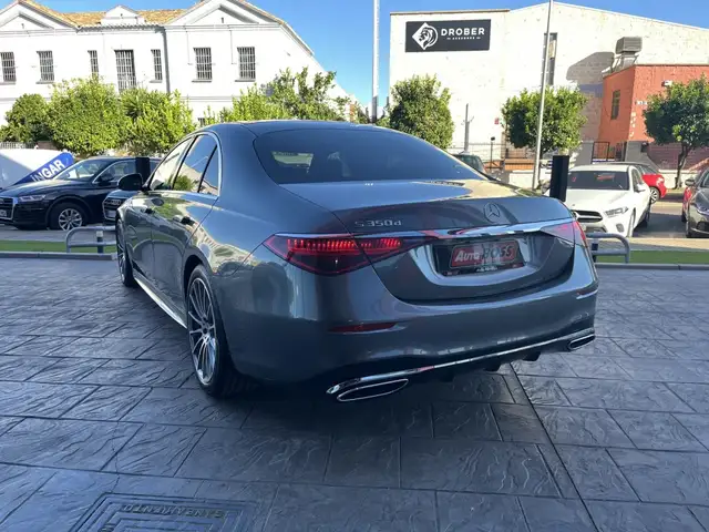 Mercedes-Benz S-Class view 9