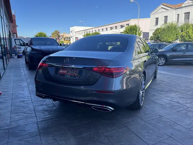 Mercedes-Benz S-Class view 8